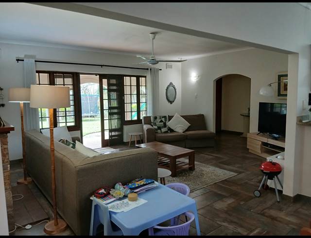 5 BEDROOM HOUSE FOR SALE IN FOREST HILLS